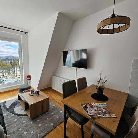 Monika 2 Apartment Divcibare