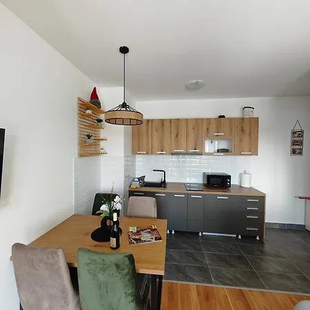 Monika 2 Apartment