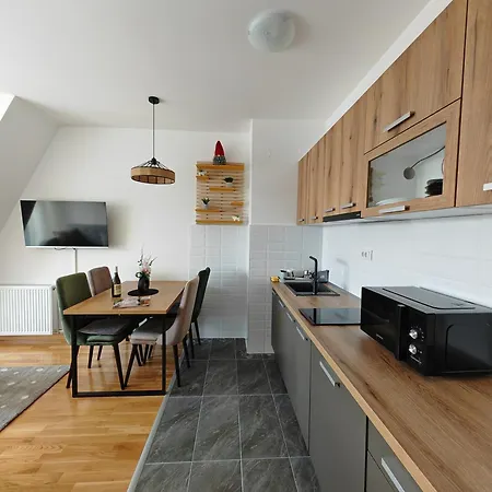 Monika 2 Apartment *